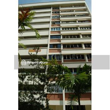 856 Tampines Street 82