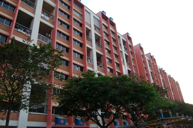 863 Tampines Street 83