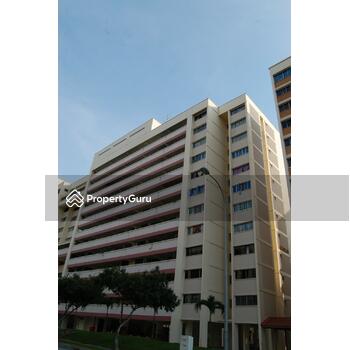 875 Tampines Street 84