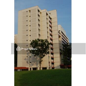 877 Tampines Street 84
