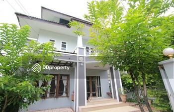 The Emeral Garden : ดิ เอมเมอรัลด์ การ์เด้น