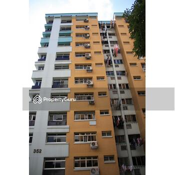 352 Woodlands Avenue 1