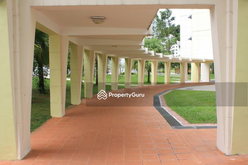 584 Woodlands Drive 16 #0
