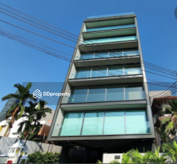 Jirana Thonglor : จิรนา ทองหล่อ