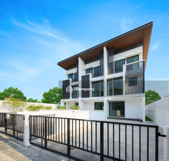 For Sale - Cozy Satri Witthaya 2 Soi 15, Bangkok