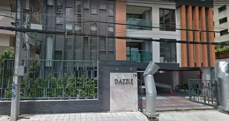 Dazzle Sukhumvit 7 : แดซเซิล สุขุมวิท 7