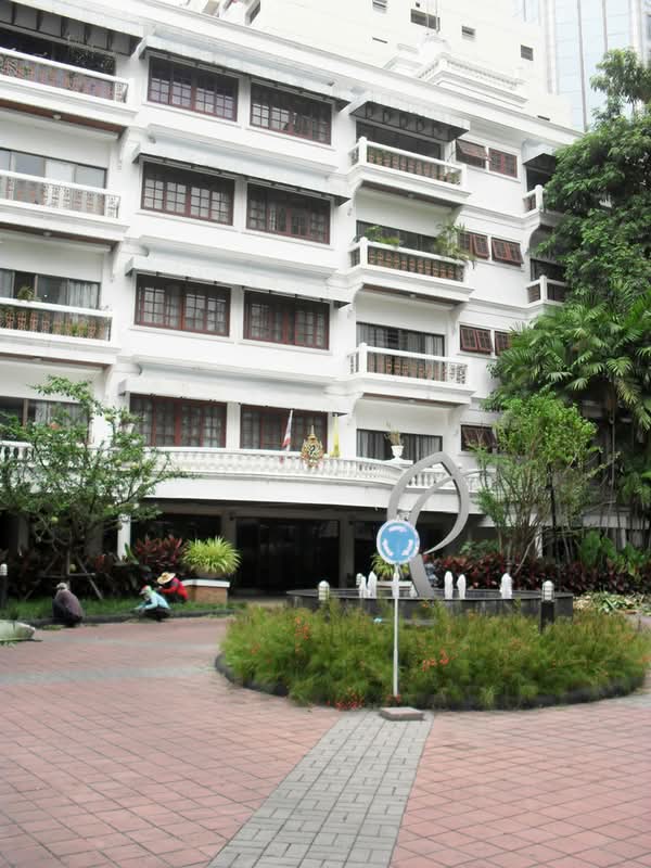 Piya Place Tonson