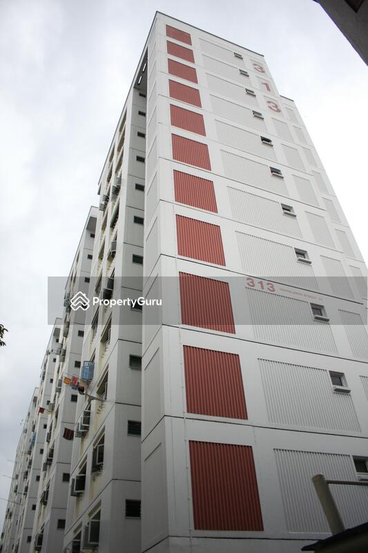 313 Woodlands Street 31 #0