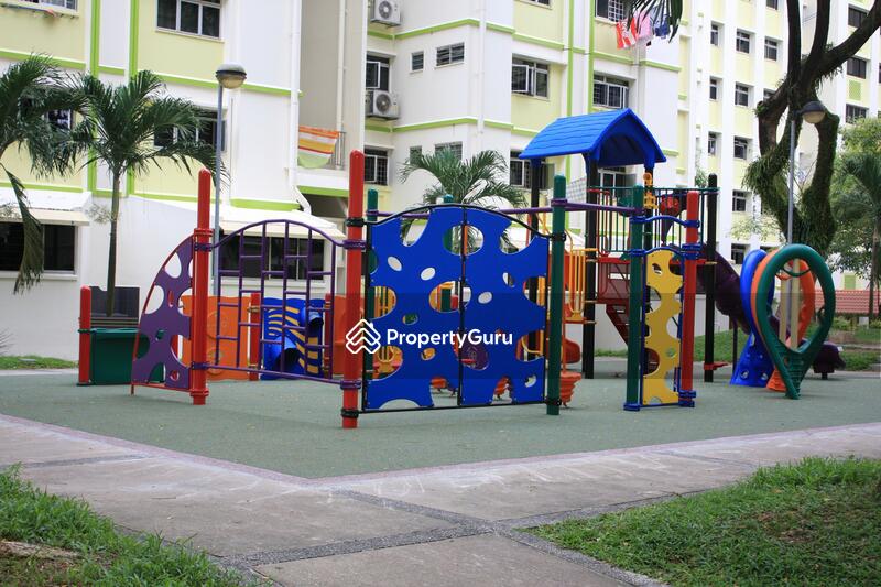 411 Woodlands Street 41 #0