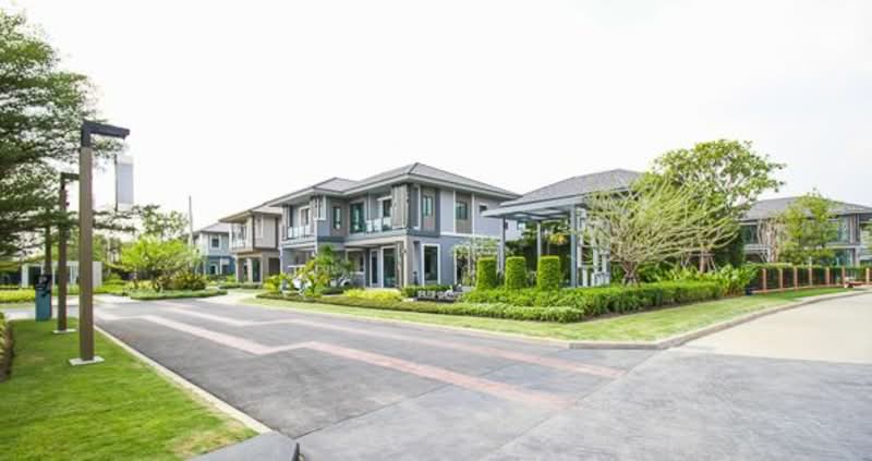 The Plant Exclusique Phatthanakan : เดอะแพลนท์ เอ็กซคลูซีค พัฒนาการ