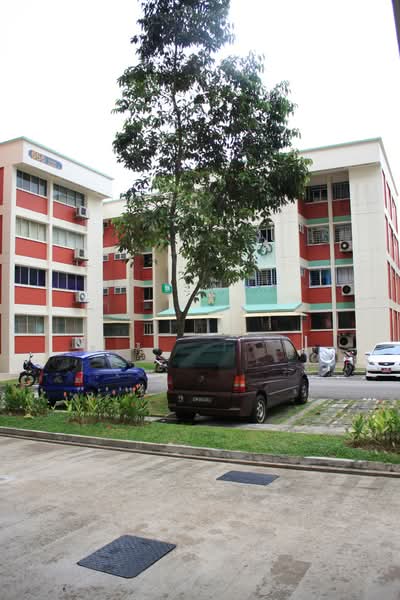 656 Yishun Avenue 4 HDB Flat For Sale at S$ 550,000 | PropertyGuru Singapore