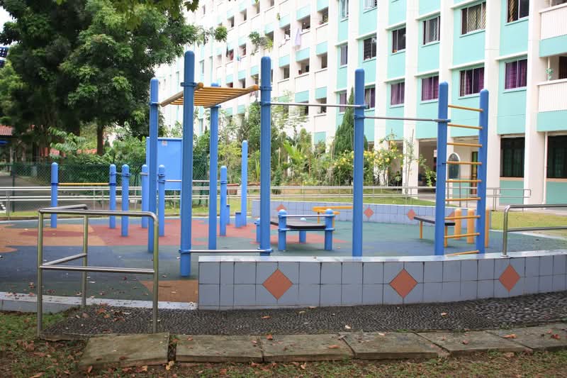 662 Yishun Avenue 4