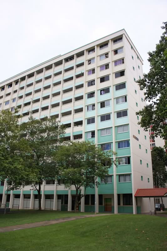 662 Yishun Avenue 4