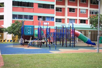 665 Yishun Avenue 4