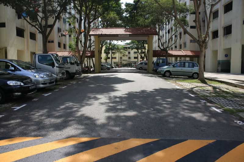 709 Yishun Avenue 5