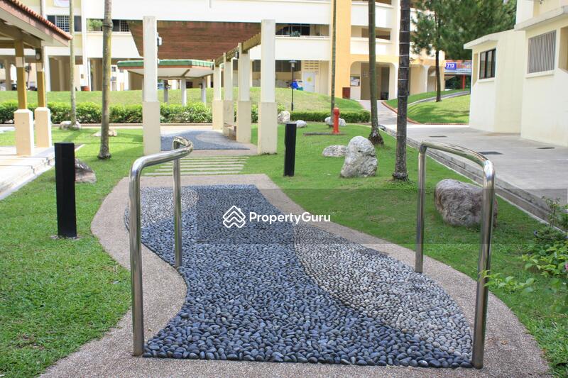 711 Yishun Avenue 5 #0