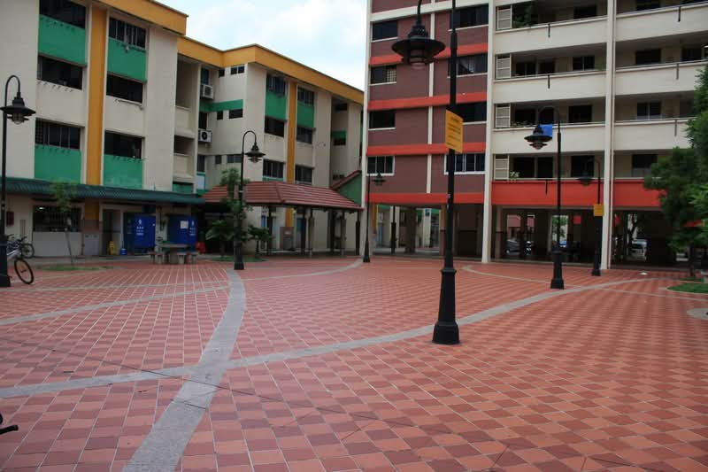 743 Yishun Avenue 5, 743 Yishun Avenue 5, 2 Bedrooms, 630 sqft, HDB Flat For Rent, by David Lee 李施融, 500064532 - PropertyGuru.com.sg