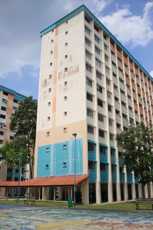 390 Yishun Avenue 6
