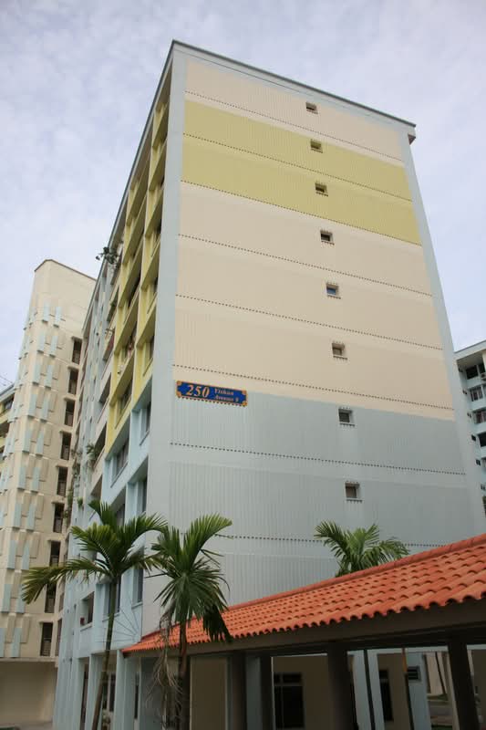 250 Yishun Avenue 9