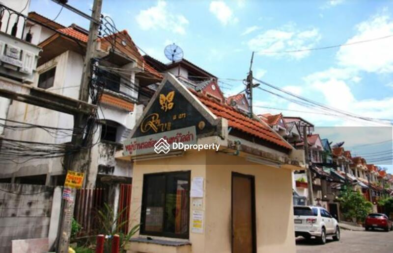 ขาย - Baan Royal Nakarin Villa : บ้านรอยัลนครินทร์วิลล่า, กรุงเทพ
