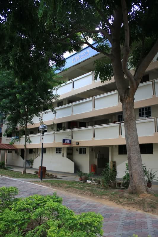 206 Yishun Street 21
