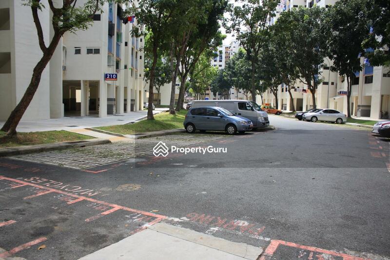 For Rent - 210 Yishun Street 21