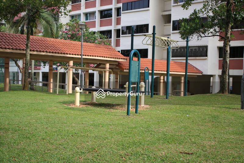 For Sale - 216 Yishun Street 21