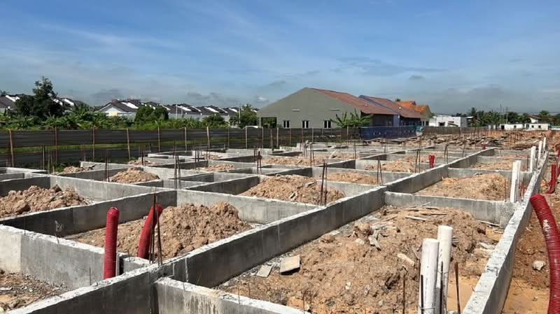Rumah Berkembar Baru @ Kg Lombong - iProperty.com.my