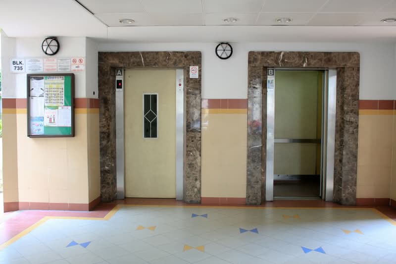 735 Yishun Street 72