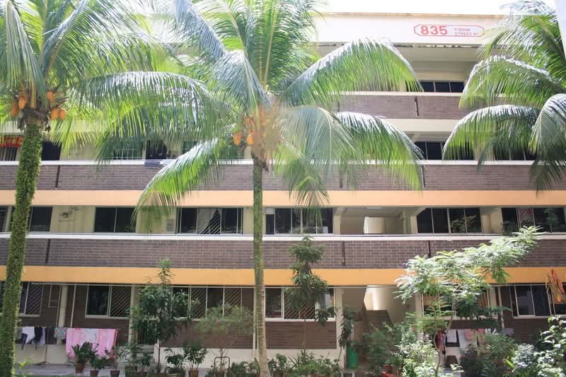 835 Yishun Street 81