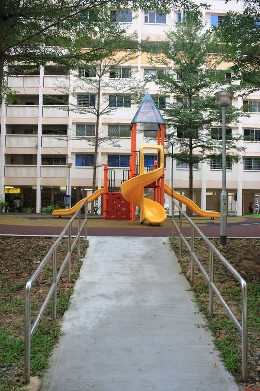 868 Yishun Street 81