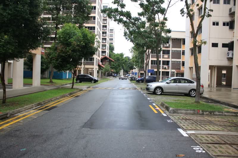872 Yishun Street 81