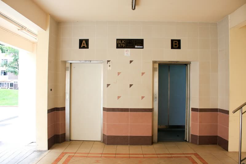 879 Yishun Street 81