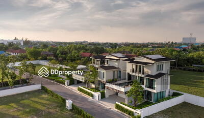 - บ้านนวัต รามคำแหง 118 (Baan Nawat Ramkhamhaeng 118)