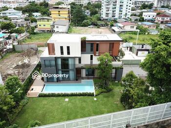 Altitude Mastery Sukhumvit : อัลติจูด มาสเตอรี่ สุขุมวิท