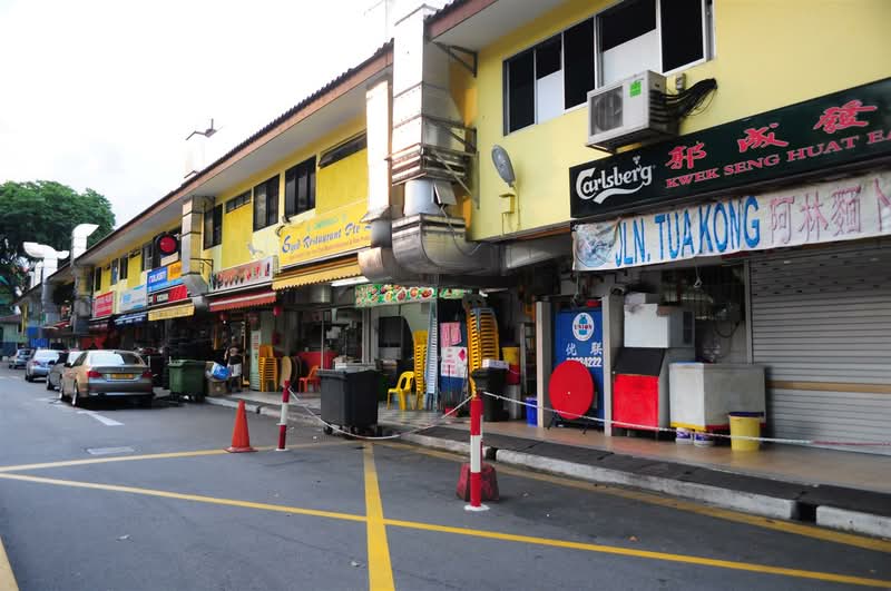 Bedok Shopping Complex, 288 Bedok Road, 1,205 sqft, Shop / Shophouse For Rent, by Lardee Lim, 60100306 - CommercialGuru.com.sg
