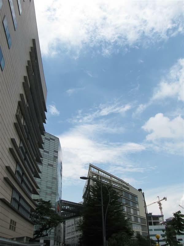 Biopolis, Centros