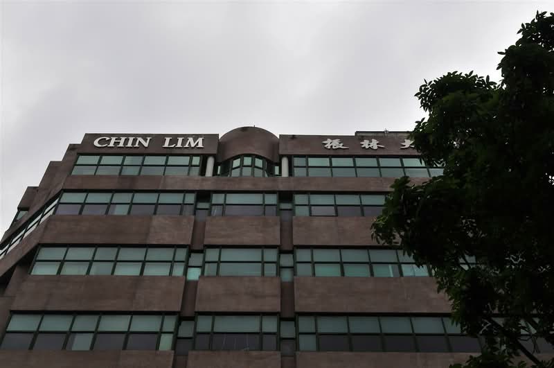 Chin Lim Industrial Building, 25 Harrison Road, 290 sqft, Light Industrial (B1) For Rent, by Carmen Keong, 500139474 - CommercialGuru.com.sg