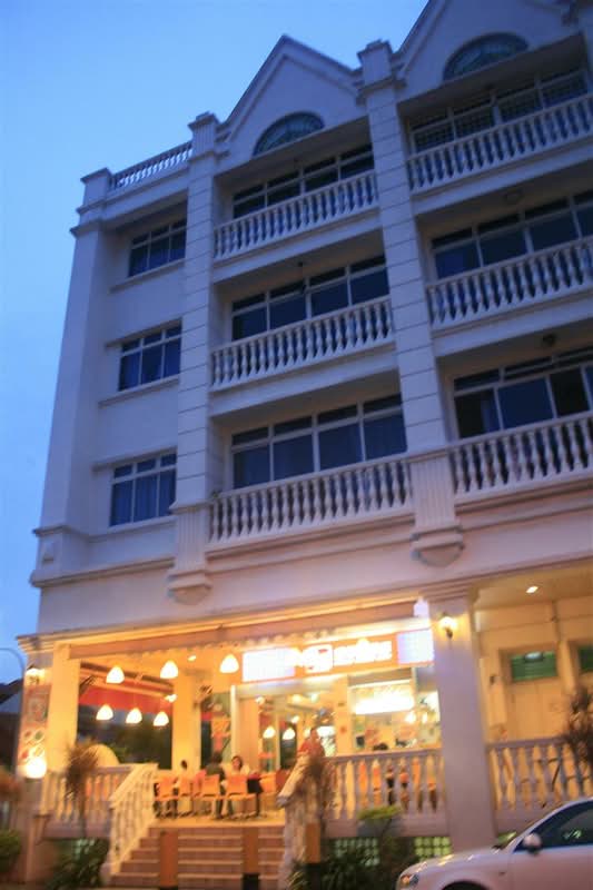 Crescendo Building