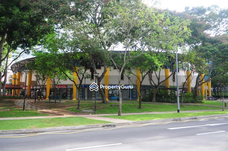 Elias Mall #0