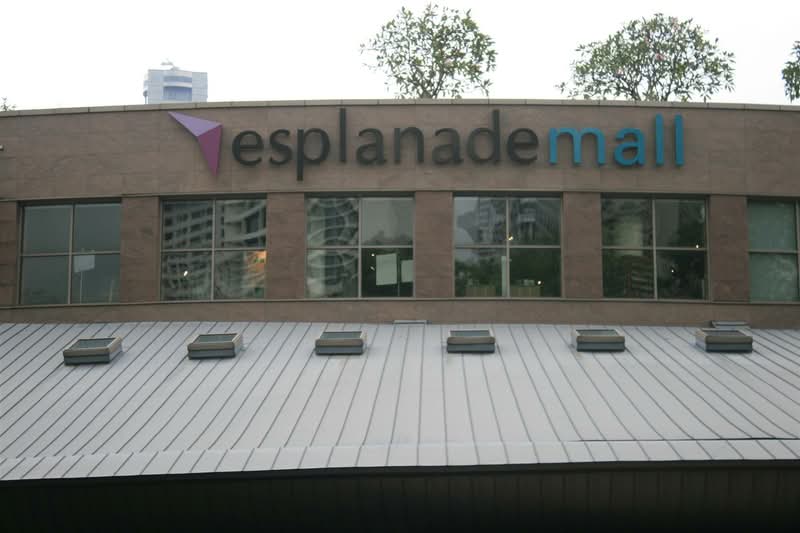 Esplanade Mall, 8 Raffles Avenue, 200 sqft, Food & Beverage For Rent, by Yu-ru Seetoh, 500156525 - CommercialGuru.com.sg