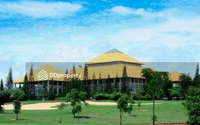 - Phoenix Gold Golf & Country Club : ฟีนิกซ์ โกลด์ กอล์ฟ แอนด์ คันทรีคลับ