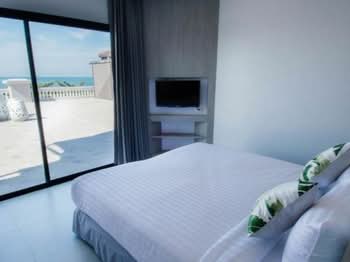 เดอะพัท (The Pat)