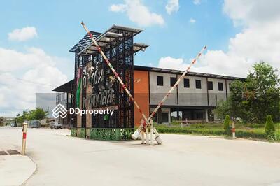 - อีสเทิร์น พาร์ค (Eastern Park)