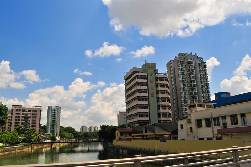 Poh Leng Building, 21 Moonstone Lane, 385 sqft, Light Industrial (B1) For Rent, by Vivien Mok (莫琍清), 500196122 - CommercialGuru.com.sg