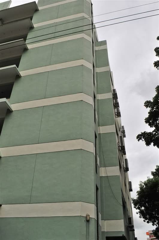 Santat Building