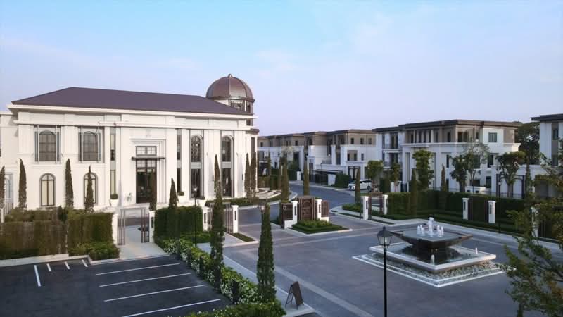 CINQ ROYAL Krungthep Kreetha : แซงค์ รอยัล กรุงเทพกรีฑา