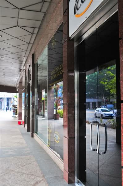 Stamford Court, 61 Stamford Road, 840 sqft, Food & Beverage For Rent, by Winnie Wu, 60118455 - CommercialGuru.com.sg