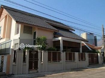 Naphalai Village : หมู่บ้านนภาลัย