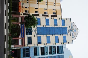 Uweei Building
